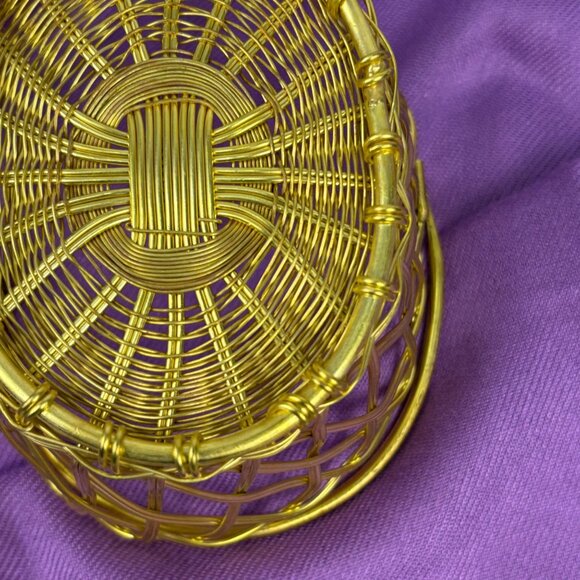 Vintage Gold-Tone Wire Woven Decorative Basket Handle 5” x 3.5” Sturdy - Picture 6 of 8